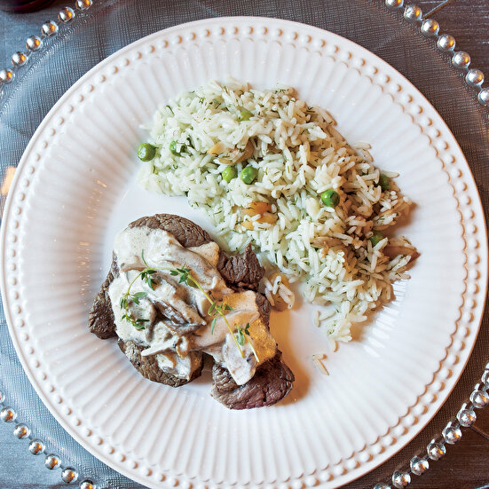 Bademli Dereotlu Yasemin Pilavı