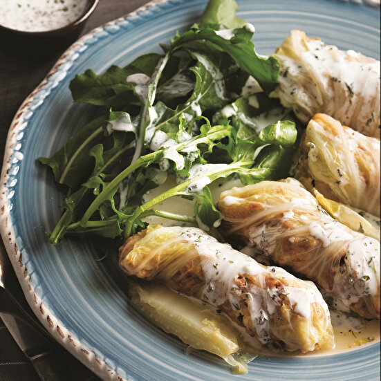 Bulgurlu Etli Marul Dolması