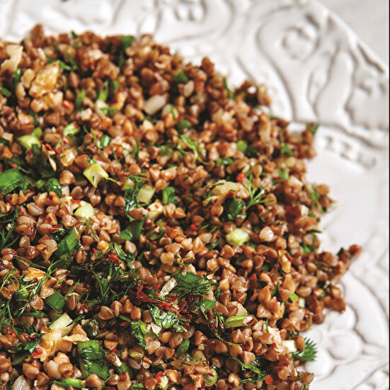 Cevizli Karabuğday Salatası