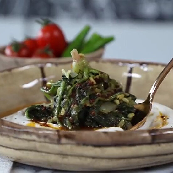 Ispanaklı Bulgurlu Borani