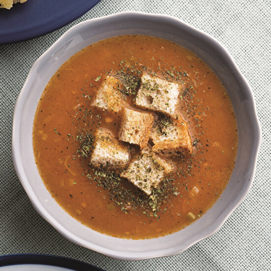 Taze Sarımsaklı Tarhana Çorbası