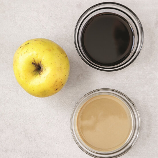 Tavada Pekmez ve Tahinli Elma