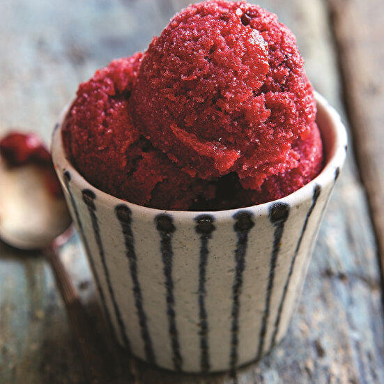 Malta Erikli ve Böğürtlenli Dondurma