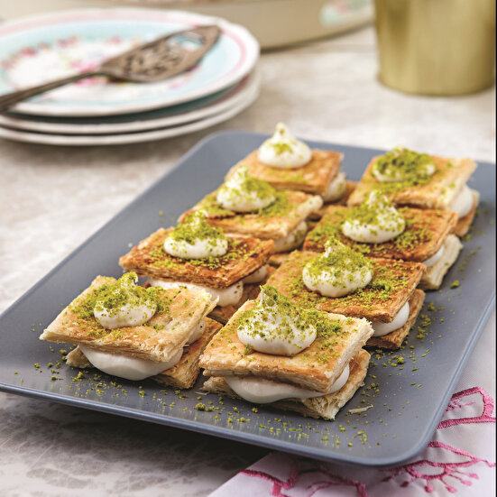 Kremalı Çılgın Milföy