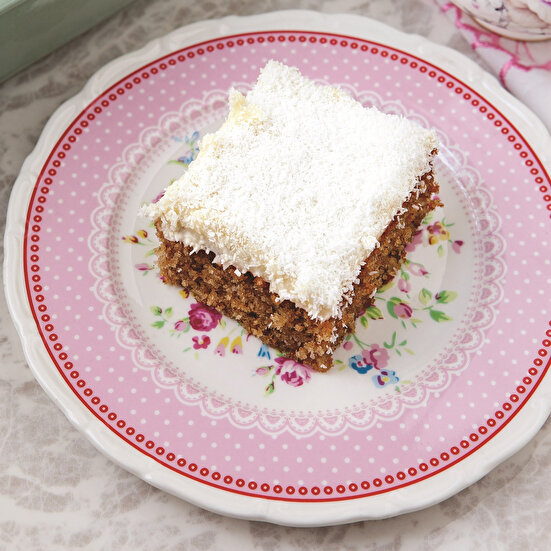 Hindistan Cevizli Kıbrıs Tatlısı