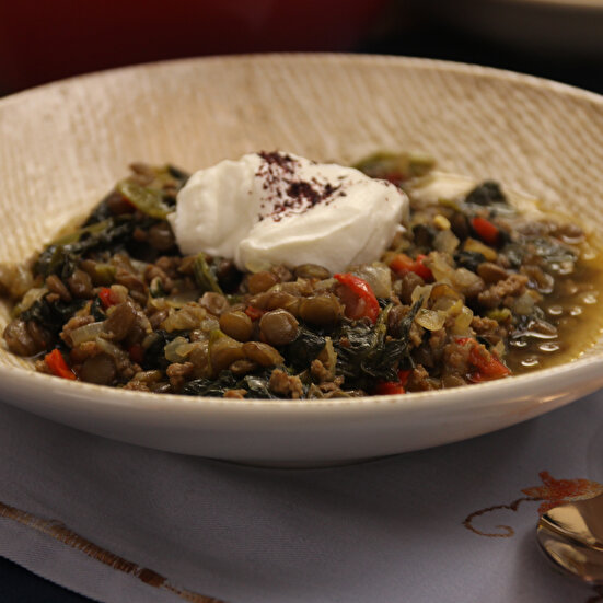 Mercimekli Kıymalı Ispanak Yemeği