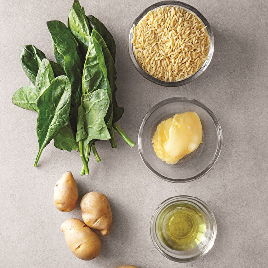 Patatesli Ispanaklı Arpa Şehriye Pilavı