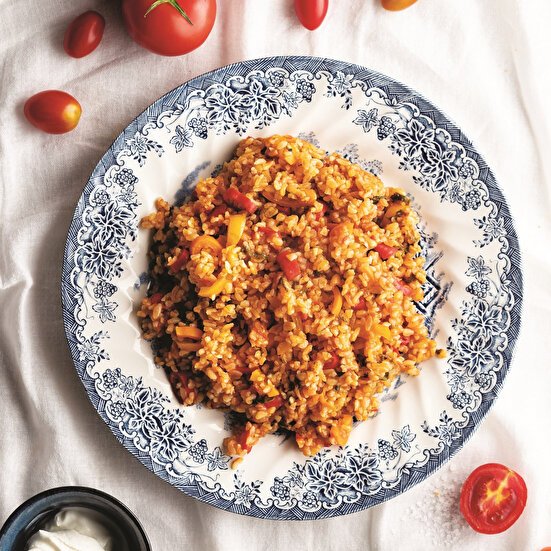 Kuzukulaklı ve Domatesli Bulgur Pilavı