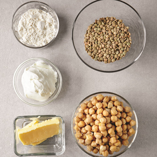 Yoğurtlu Bakliyat Çorbası