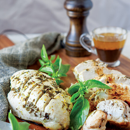 Fesleğen Soslu Tavuk