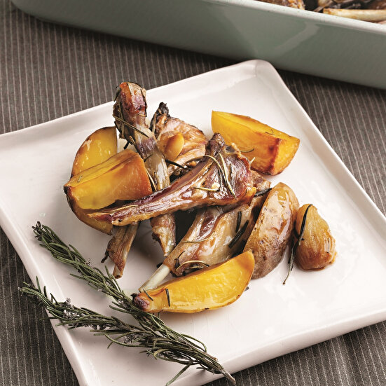 Fırında Patatesli Kekikli Pirzola