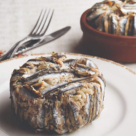 Trabzon Yöresinden Hamsili Pilav