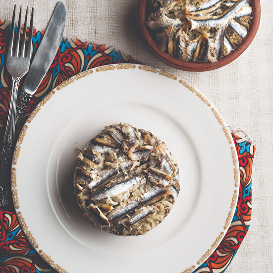 Trabzon Yöresinden Hamsili Pilav