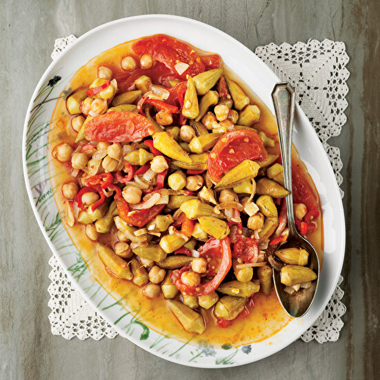 Zeytinyağlı Nohutlu Bamya