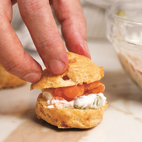 Somon ve Rus Salatalı Gougères