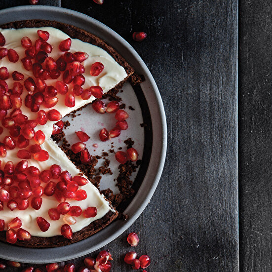 Beyaz Çikolatalı Narlı Tart