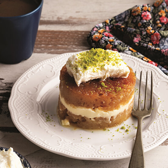 Kaymaklı Ekmek Tatlısı