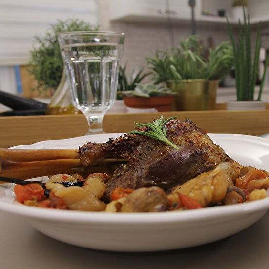 Dökümde Sebzeli İncik