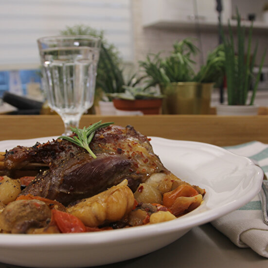 Dökümde Sebzeli İncik