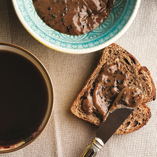 Ballı Çörek Otlu Sürmelik