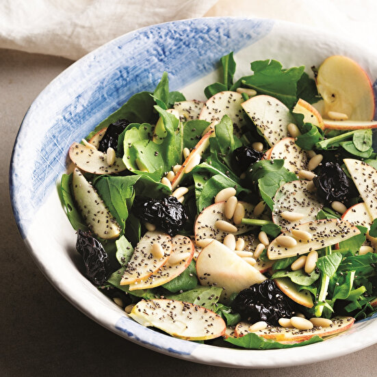 Elmalı Haşhaşlı Salata