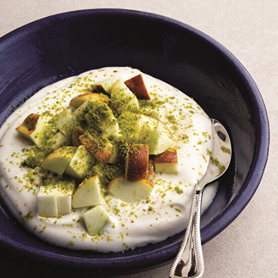 Yoğurtlu Fıstıklı Hünnap