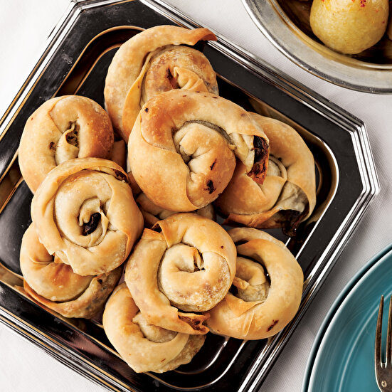 Mantarlı Kabaklı Açma Börek