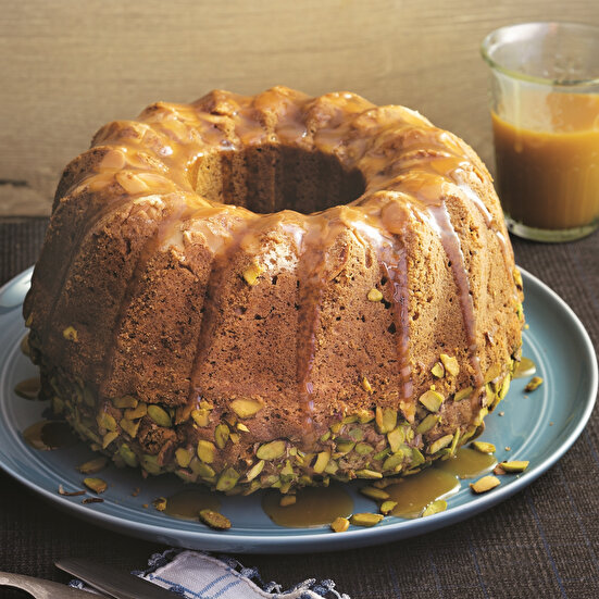 Karamel Soslu Havuçlu Kek