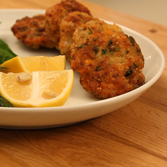 Sebzeli Tavuk Köftesi