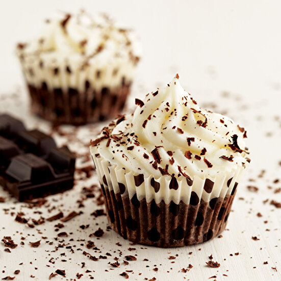 Çikolatalı Cupcake ve Vanilyalı Krema