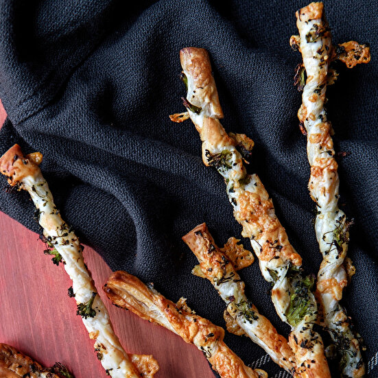 Parmesan ve Brokolili Çubuklar