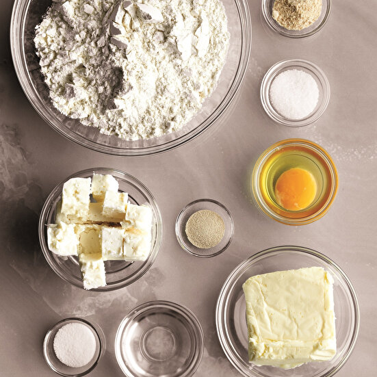 Tereyağlı Peynirli Poğaça