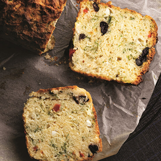 Zeytinli Peynirli Kek