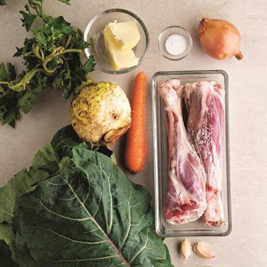 Kıvamında Lezzetler: Etli Lahana Çorbası