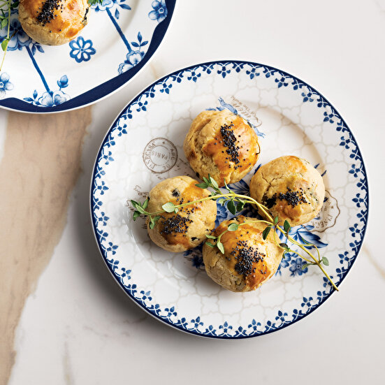 Zeytinli Taze Kekikli Çörek