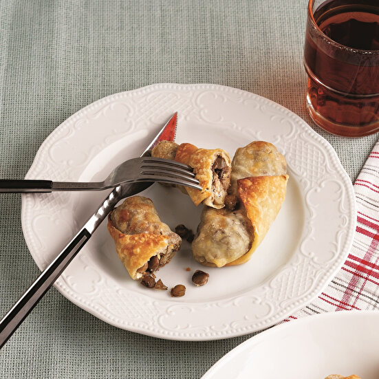 Mercimekli Açma Böreği