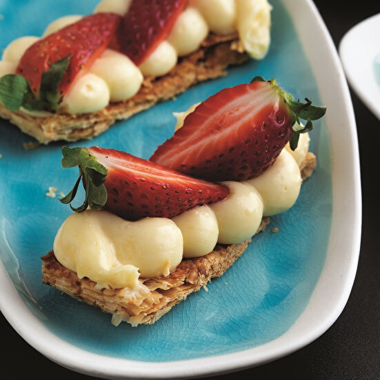 Çilekli Milföy Pasta