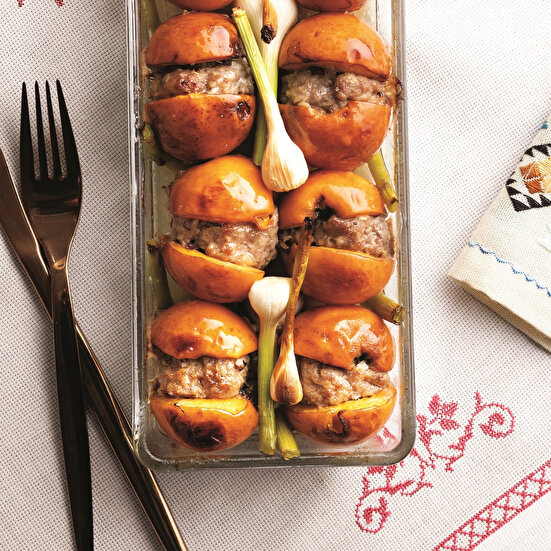 Fırında Taze Sarımsaklı Yeni Dünya Kebabı