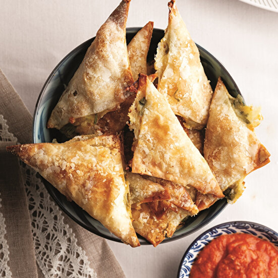 Baklava Hamurundan Patlıcanlı Börek