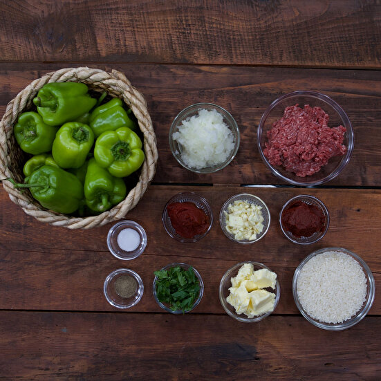 Kıymalı Biber Dolması (Aşamalı Anlatım)