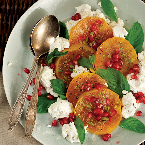 Cennet Hurmalı Lorlu Salata