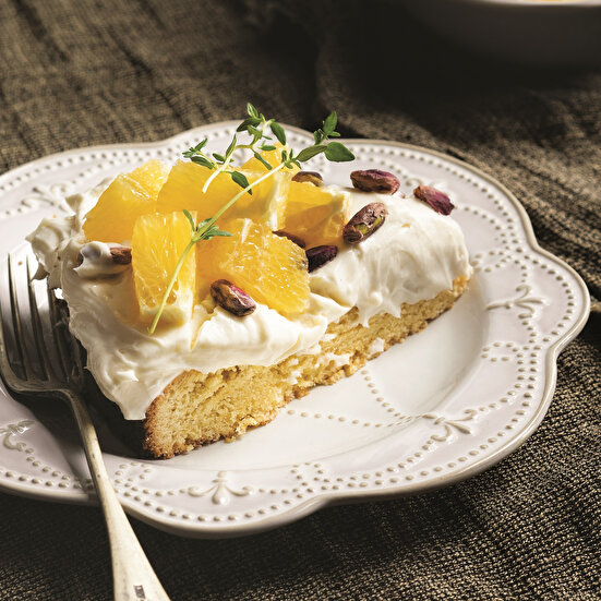 Portakal ve Fıstıklı Sünger Tart