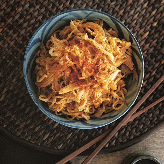 Acılı Lahanalı Noodle