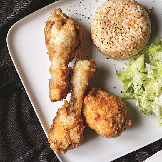 Tek Tabakta Mis Gibi Lezzetler: Unla Kızarmış Tavuk But