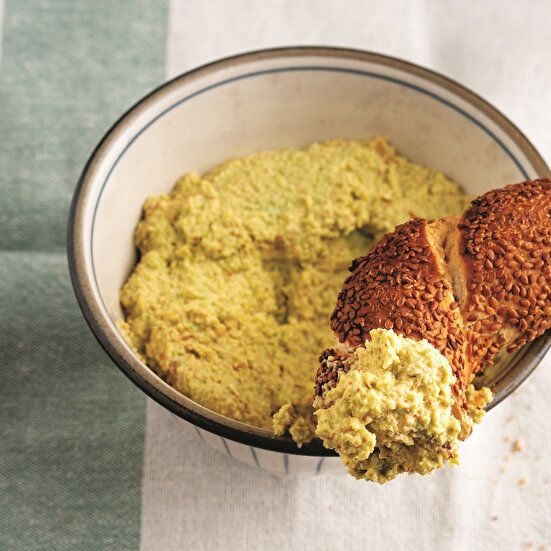 Cevizli Toz Biberli Avokado