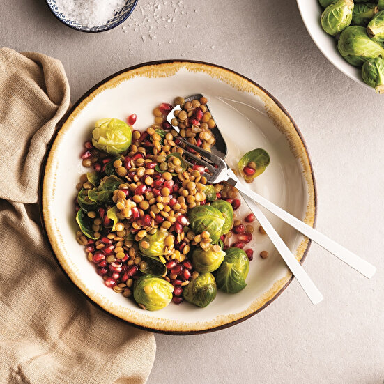 Narlı Mercimekli Brüksel Lahanası Salatası