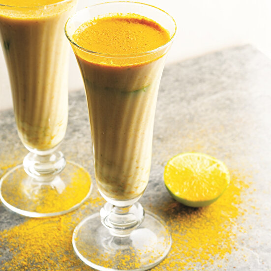 Misket Limonlu Zerdeçallı ve Fındık Sütlü İçecek