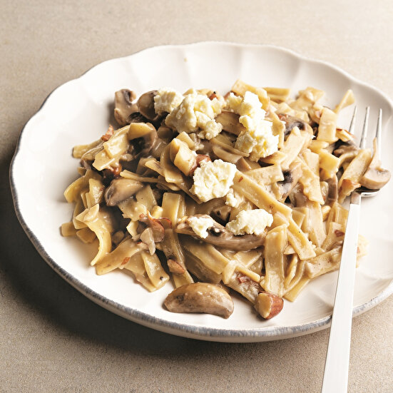 Tulum Peynirli Mantarlı Makarna