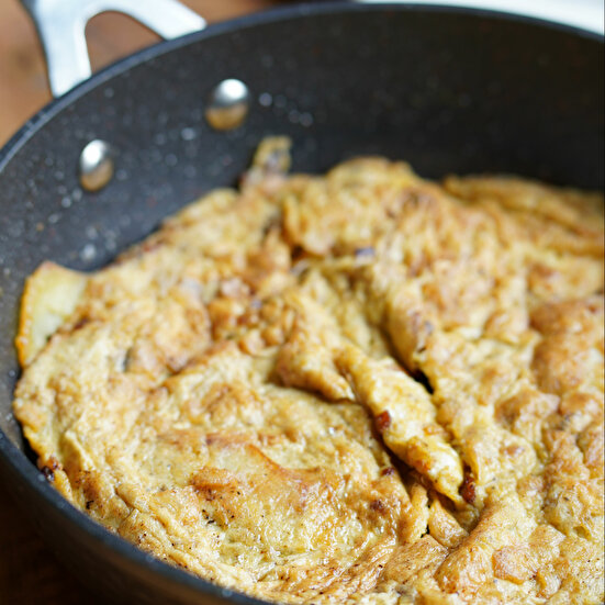 Patatesli Omlet (Videolu Tarif)