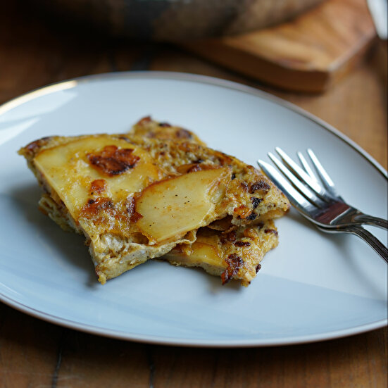 Patatesli Omlet (Videolu Tarif)